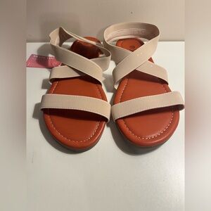 NWT Sandalup Beige Elastic Crisscross Flat Sandals Lightweight Comfort Size 10